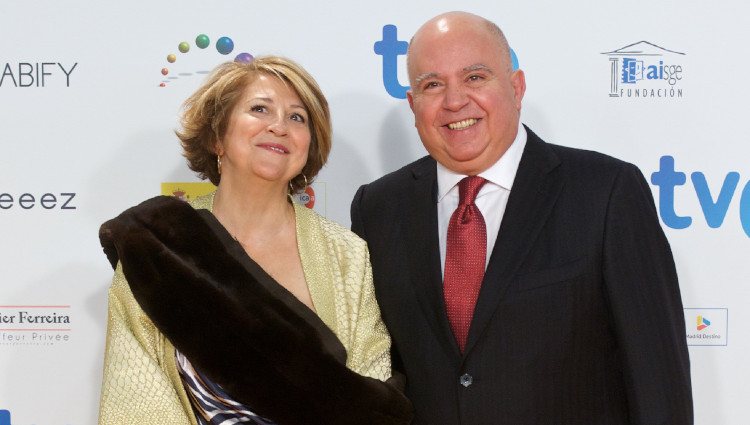 Agustín Almodóvar en la alfombra roja de los Premios José María Forqué 2015