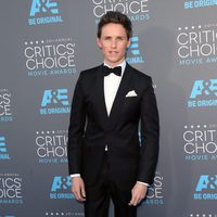 Eddie Redmayne en los Critics' Choice Awards 2015