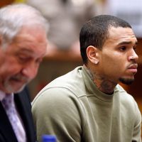 Chris Brown pierde la libertad condicional 