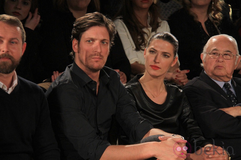 Laura Sánchez con Luis Medina en su pasarela 'We love flamenco' 2015 en Sevilla