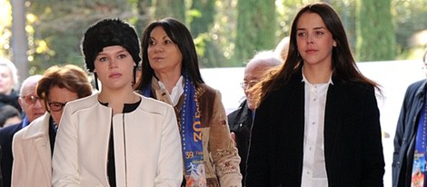 Camille Gottlieb y Pauline Ducruet en el Festival de Circo de Monte-Carlo 2015