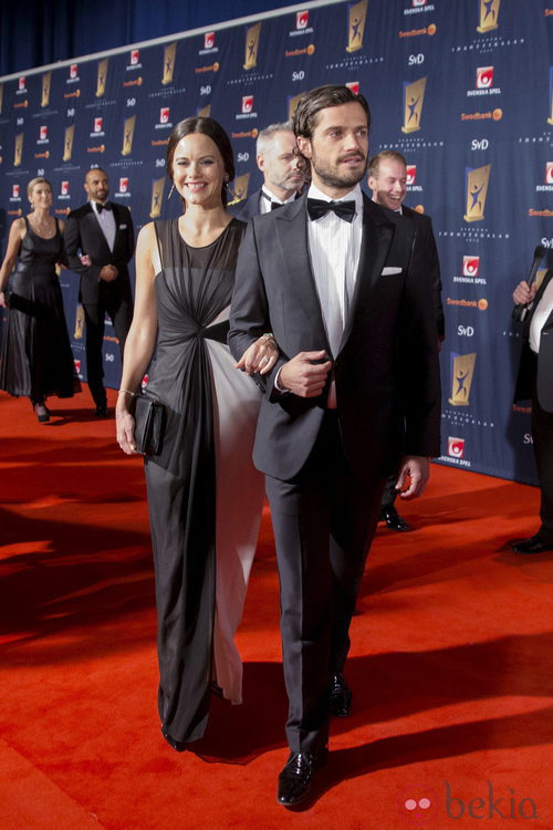 Carlos Felipe de Suecia y Sofia Hellqvist en la gala del Deporte Sueco 2015