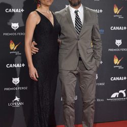 Leonor Watling y Jorge Drexler en la alfombra roja de los Premios Feroz 2015