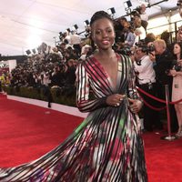 Lupita Nyong'o en la alfombra roja de los Screen Actors Guild Awards 2015