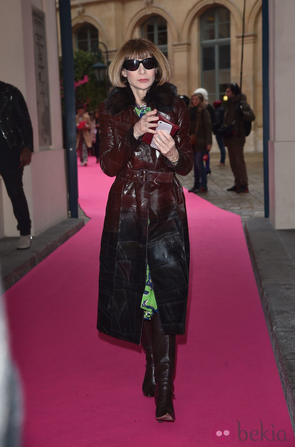 Anna Wintour en el desfile de Schiaparelli en la Semana de la Alta Costura de París primavera/verano 2015