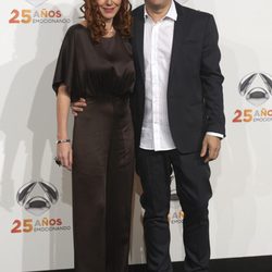 Carlos Sobera y Patricia Santamaría en la fiesta del 25º Aniversario de Antena 3