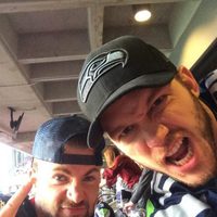 Chris Evans y Chris Pratt en la final de la Super Bowl 2015