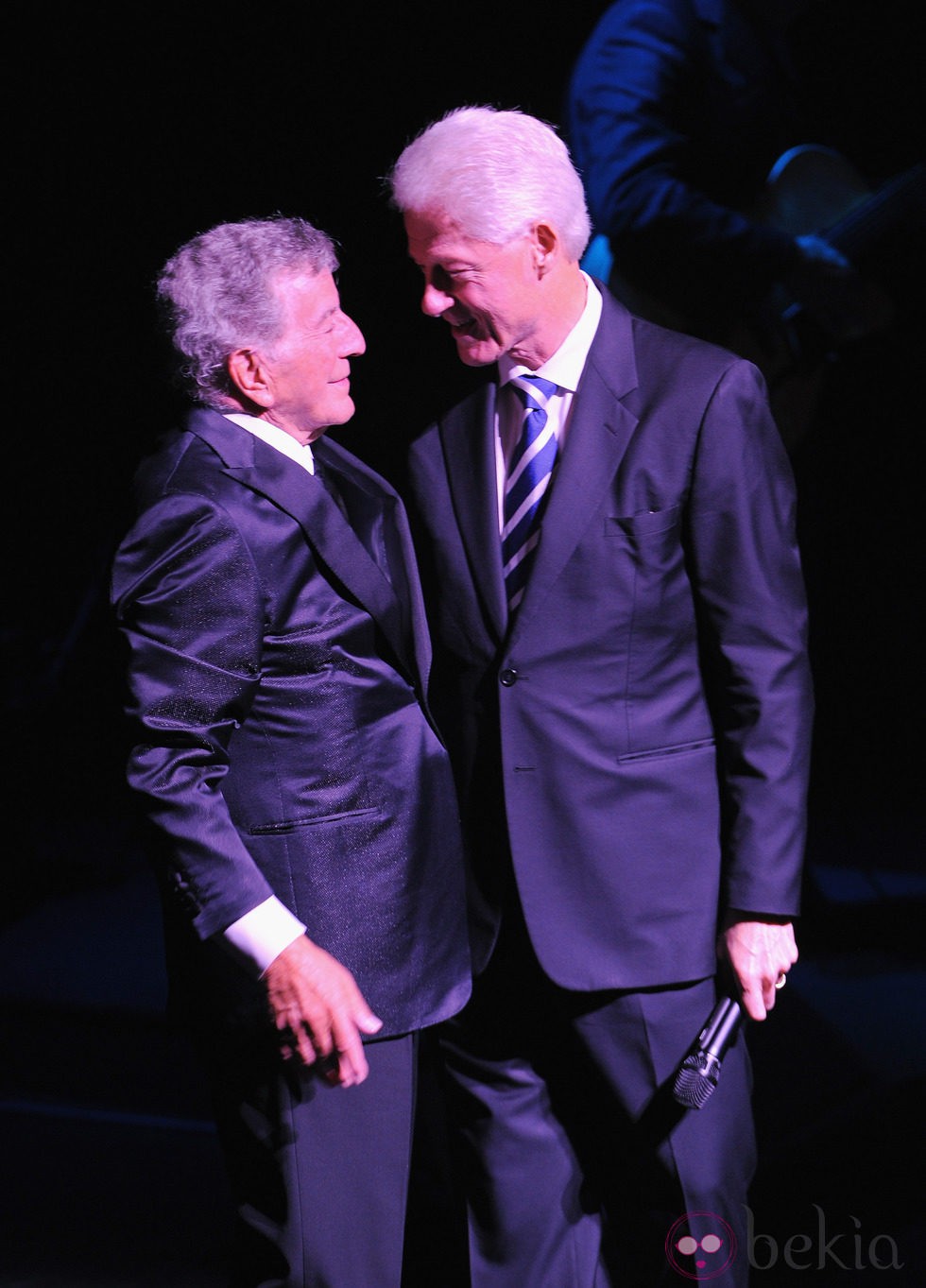 Bill Clinton y Tony Bennett en el 85 cumpleaños de Tony Bennett