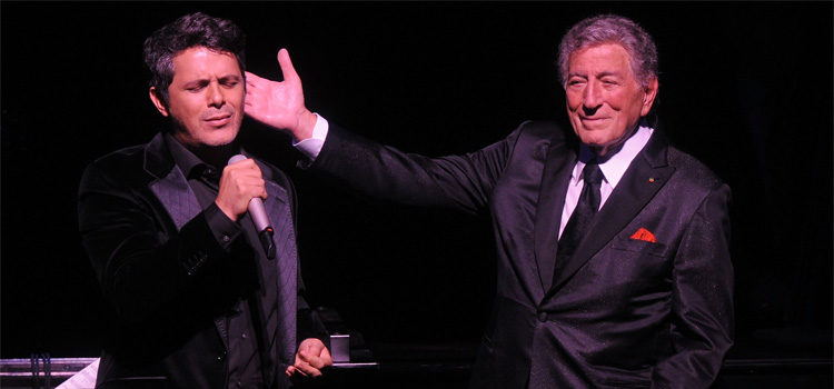 Alejandro Sanz y Tony Bennett en el 85 cumpleaños de Tony Bennett