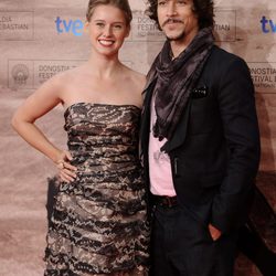 Manuela Vellés y Óscar Jaenada en el Festival de San Sebastián 