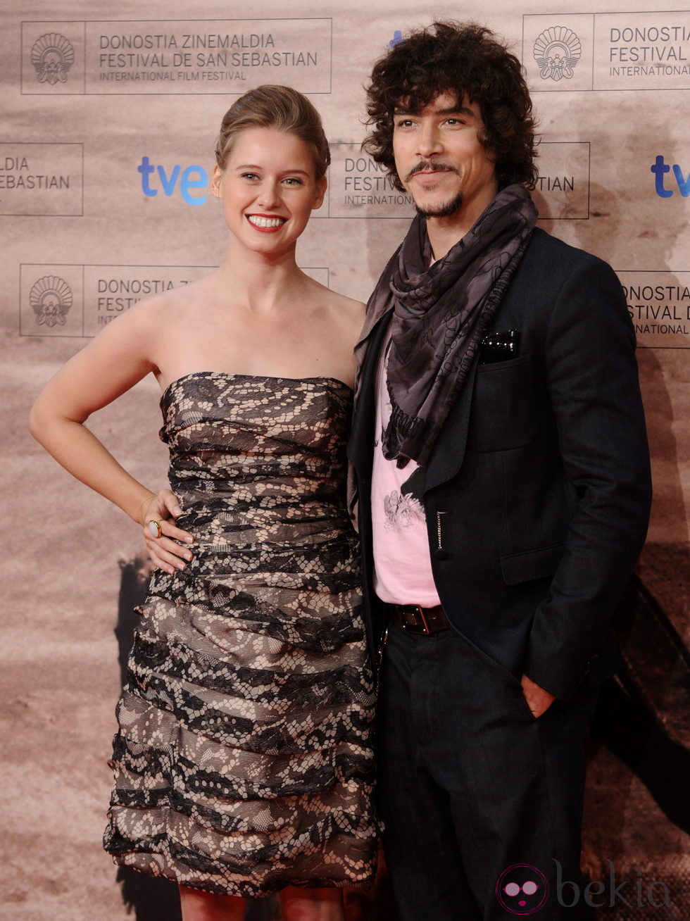 Manuela Vellés y Óscar Jaenada en el Festival de San Sebastián 