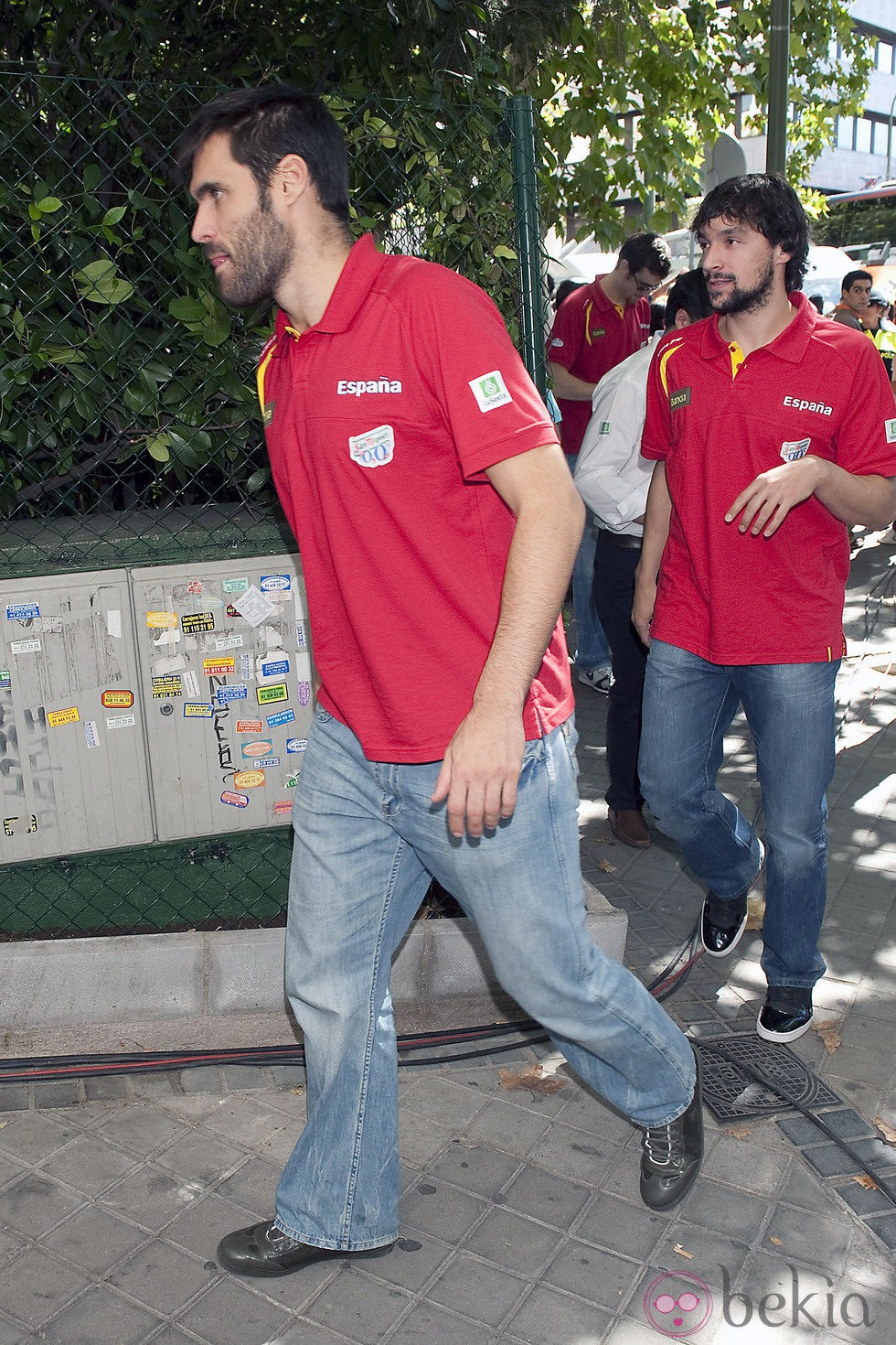 Sergio LLull y Fernando San Emeterio en la celebración de la victoria del Eurobasket 2011