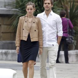 Ana de Armas y Marc Clotet pasean por San Sebastián