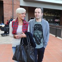 Andrés Iniesta pasea junto a su novia, Anna Ortiz