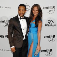 John Legend y Camilla Alves en la gala amfAr de la Milán Fashion Week 2011