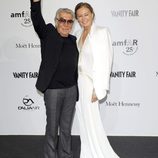 Roberto Cavalli y Eva Cavalli en la gala amfAr de la Milán Fashion Week 2011