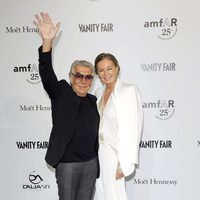 Roberto Cavalli y Eva Cavalli en la gala amfAr de la Milán Fashion Week 2011