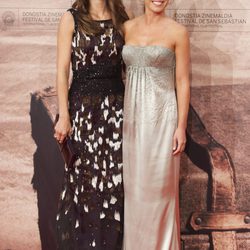 Barbara Goenaga y Marta Etura en la gala de clausura del Festival de San Sebastián 2011