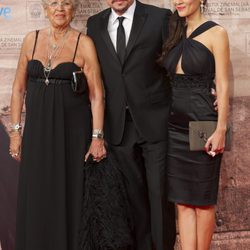 Pilar Bardem, Carlos Bardem y Cecilia Gessa en la clausura del Festival de Cine de San Sebastián 2011