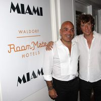 Kike Sarasola y Colate en una fiesta en Miami