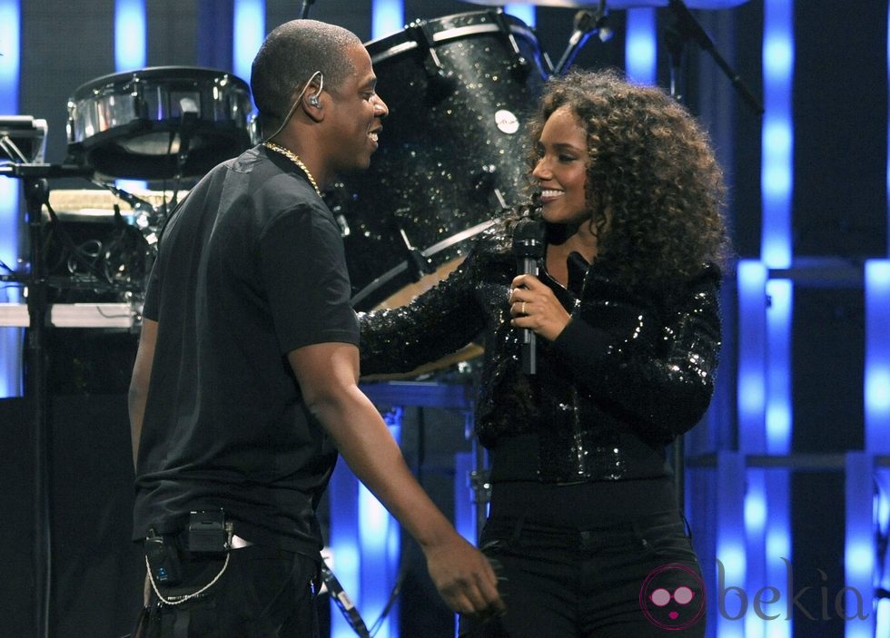 Jay-Z y Alicia Keys durante su actuación en el Festival iHeartRadio