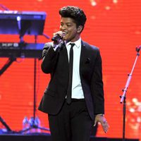 Bruno Mars durante su actuación en el Festival iHeartRadio