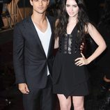 Taylor Lautner y Lily Collins, muy serios en el estreno de 'Abduction' en Londres