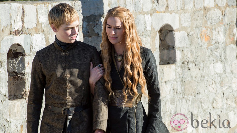 Dean-Charles Chapman y Lena Headey en la quinta temporada de 'Juego de Tronos'