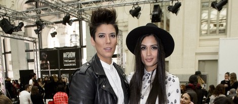 Vanessa Klein y Patricia Yurena en el desfile de Maybelline en la MFShow Women otoño/invierno 2015/2016