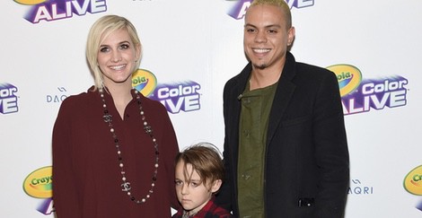 Ashlee Simpson con Evan Ross y su primer hijo Bronx Wentz