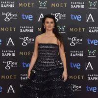 Penélope Cruz en la alfombra roja de los Goya 2015