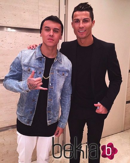 Cristiano Ronaldo con Kevin Roldán en su fiesta de cumpleaños