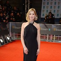 Rosamund Pike en los Premios BAFTA 2015