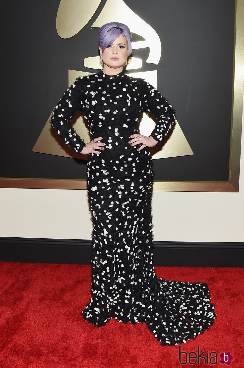 Kelly Osbourne en la alfombra roja de los Grammy 2015