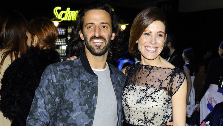 Matías Dumont y Raquel Sánchez Silva en el front row de Ion Fiz en Madrid Fashion Week otoño/invierno 2015/2016