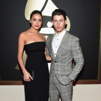 Nick Jonas y Olivia Culpo en los Grammy 2015