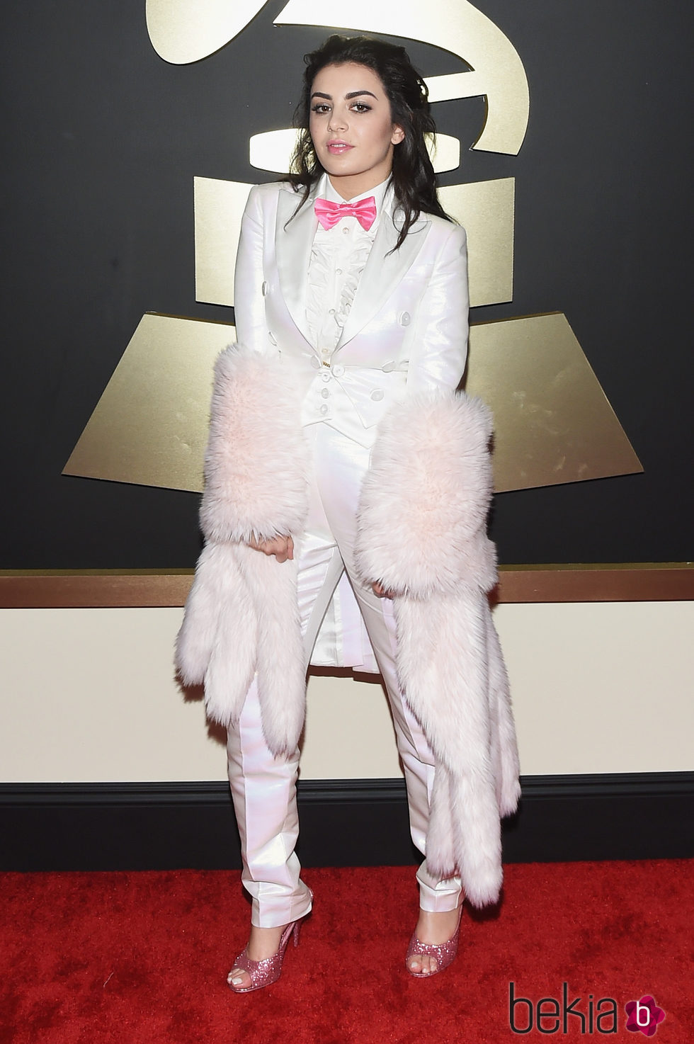 Charli XCX en los Grammy 2015