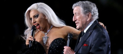 Lady Gaga y Tony Bennett actúan juntos en los Grammy 2015