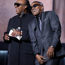 Jamie Foxx imita a Stevie Wonder en los Grammy 2015