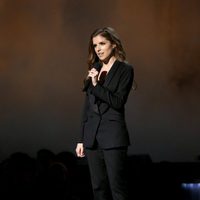 Anna Kendrick en la gala de los premios Grammy 2015