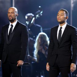 Common y John Legend en los Grammy 2015