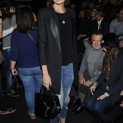 Nieves Álvarez en el front row de Roberto Torretta en Madrid Fashion Week otoño/invierno 2015/2016