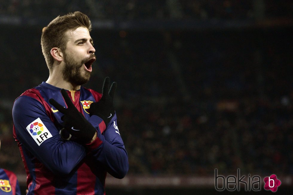 Gerard Piqué dedica a Shakira su primer gol tras haber sido padre de Sasha