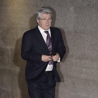 Enrique Cerezo en el tanatorio del padre de Cristina Cifuentes