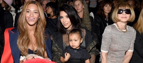 Beyoncé, Kim Kardashian, North West y Anna Wintour en la New York Fashion Week otoño/invierno 2015/2016