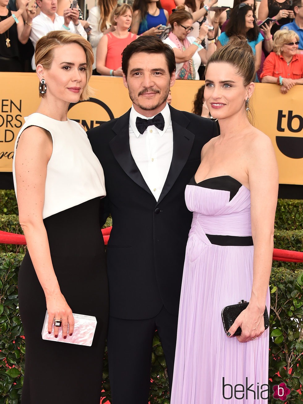 Sarah Paulson, Pedro Pascal y Amanda Peete en los premios 'Screen Actors Guild' 