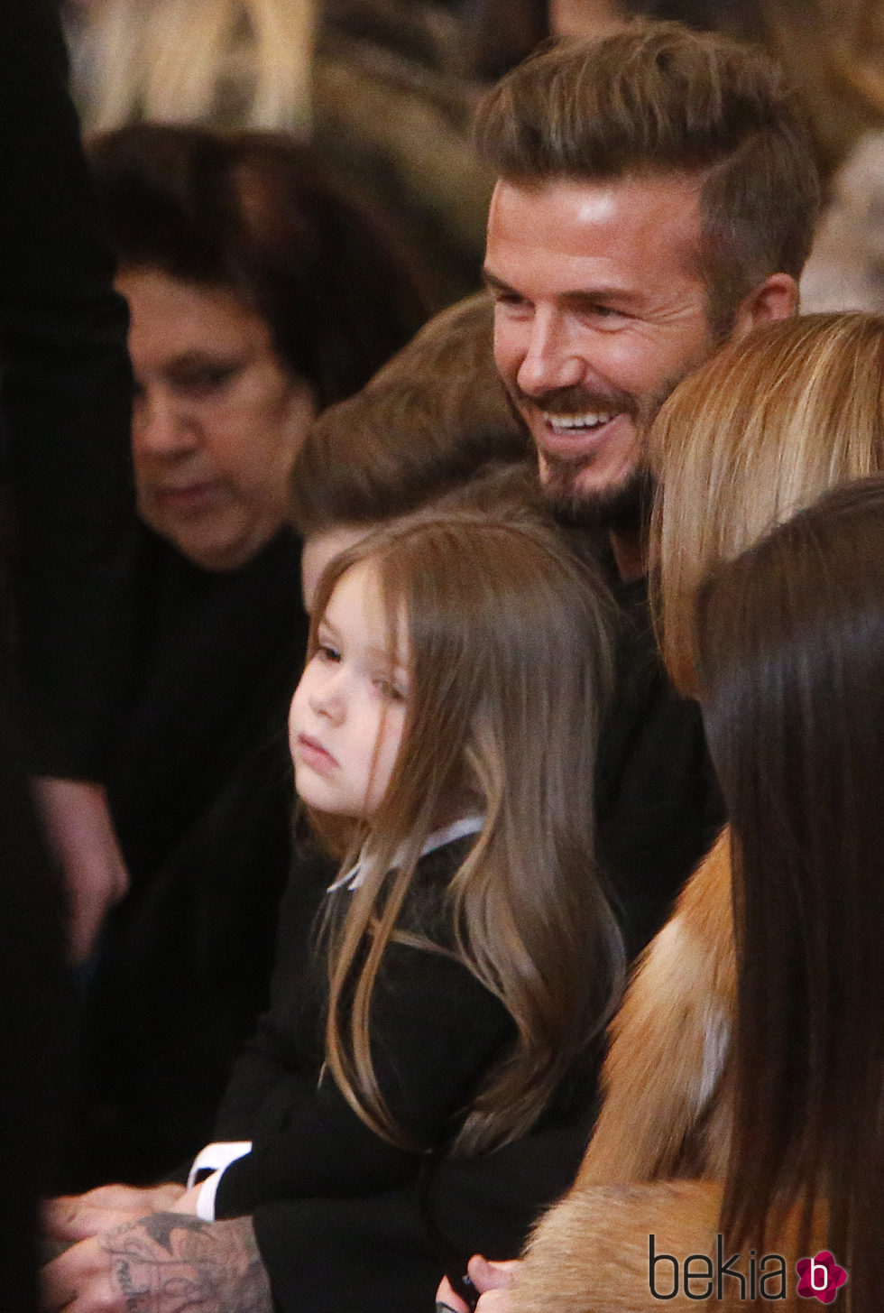 David Beckham y Harper Seven en el front row de Victoria Beckham en la Nueva York Fashion Week