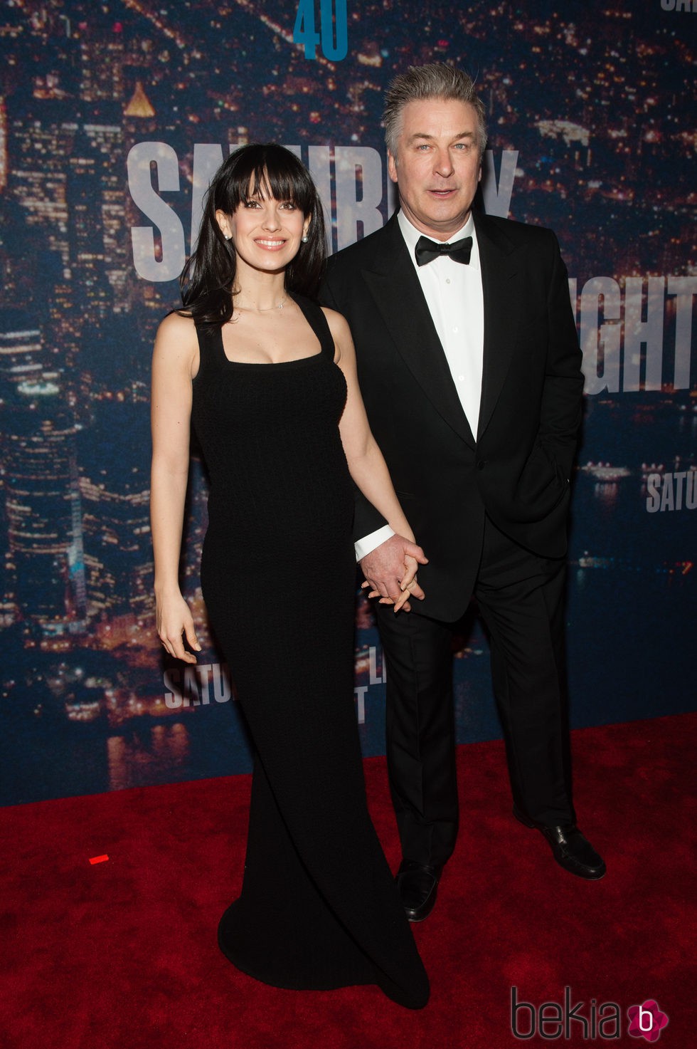 Alec Baldwin e Hilaria Thomas en la fiesta del 40 aniversario de 'Saturday Night Live'