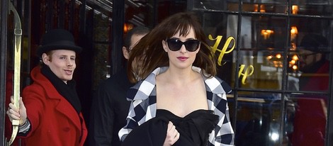 Dakota Johnson acudiendo al show de David Letterman