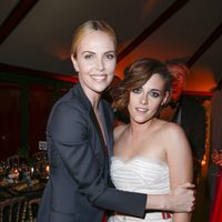 Charlize Theron y Kristen Stewart en los Premios César 2015